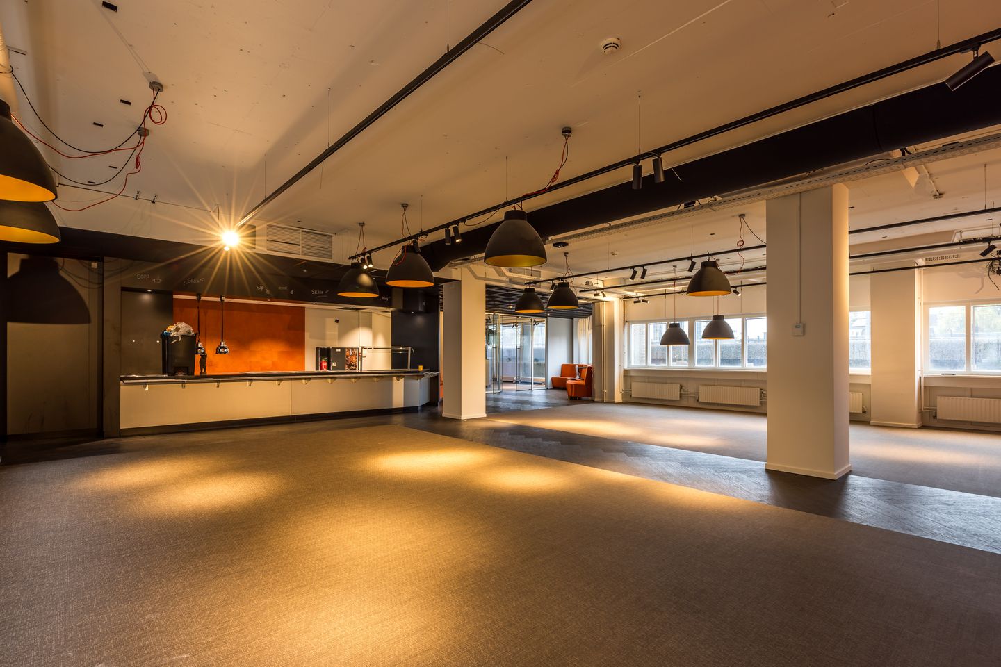 Bekijk foto 2 van Leidseveer 2-10