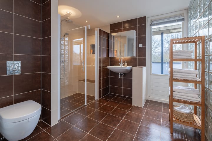 Foto 33 van James Stewartstraat 65