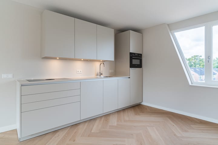 Photo 8 of Moleneindplein 56-A