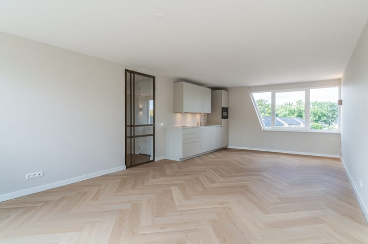 Photo 12 of Moleneindplein 56-A