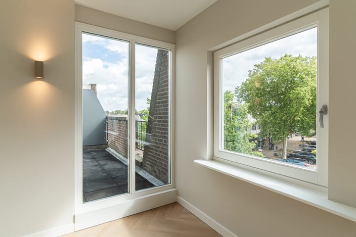 Photo 18 of Moleneindplein 56-A