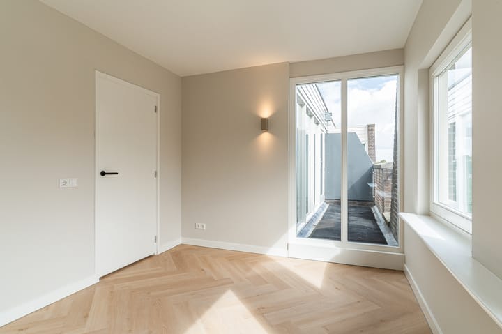 Photo 20 of Moleneindplein 56-A