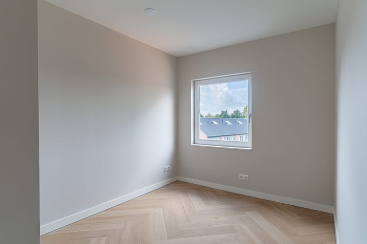 Photo 29 of Moleneindplein 56-A