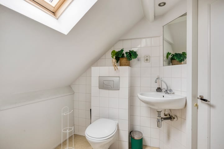 Photo 40 of St Rochusstraat 14