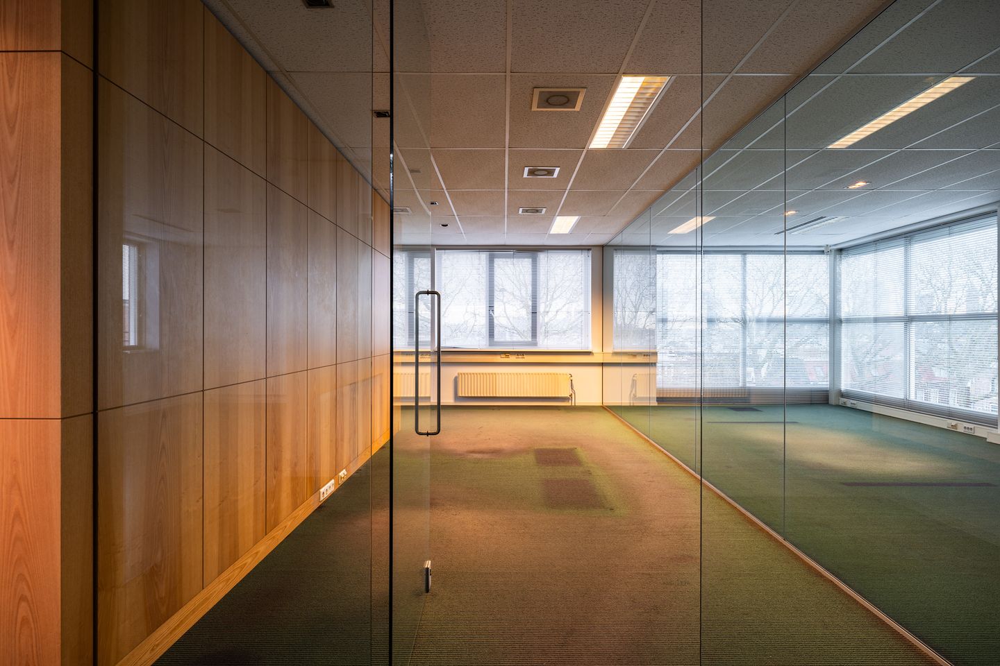 View photo 3 of Niasstraat 6-A