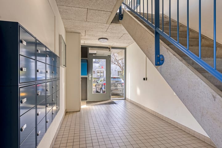 Photo 9 of Veenbes 37