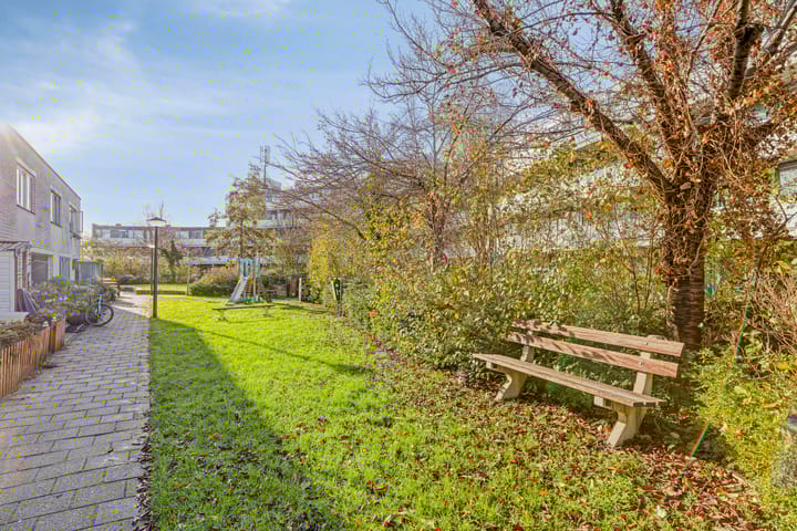 Photo 28 of Veenbes 37