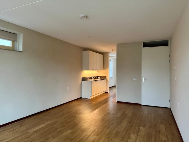 Photo 8 of Raadhuislaan 80-A16