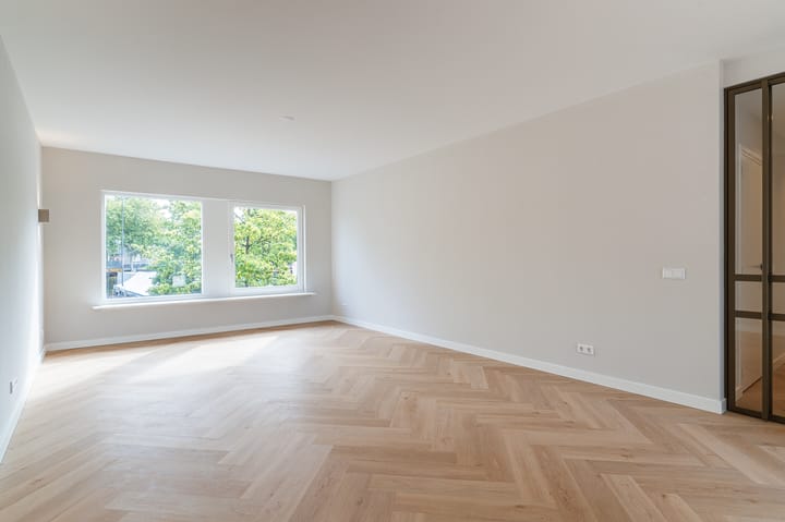 Photo 7 of Moleneindplein 56