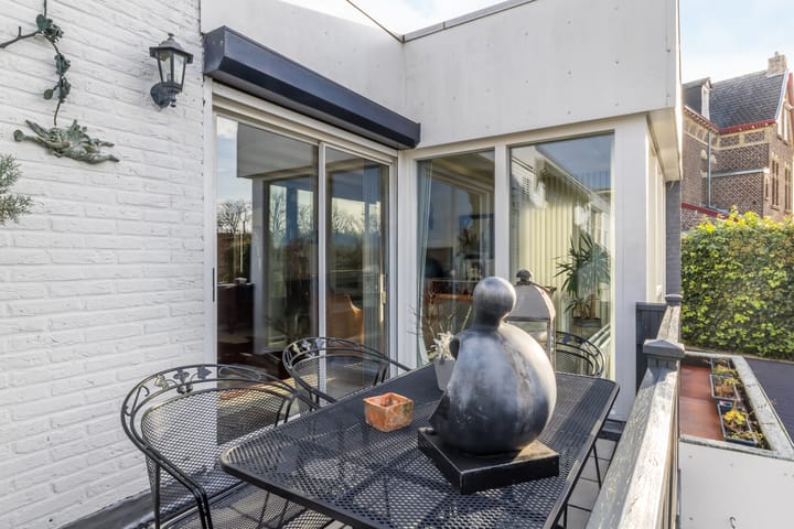 Foto 14 van Parallelweg 69