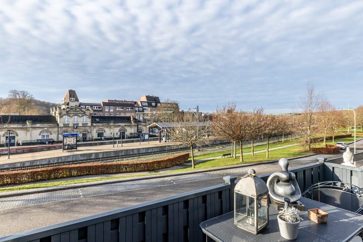 Foto 15 van Parallelweg 69