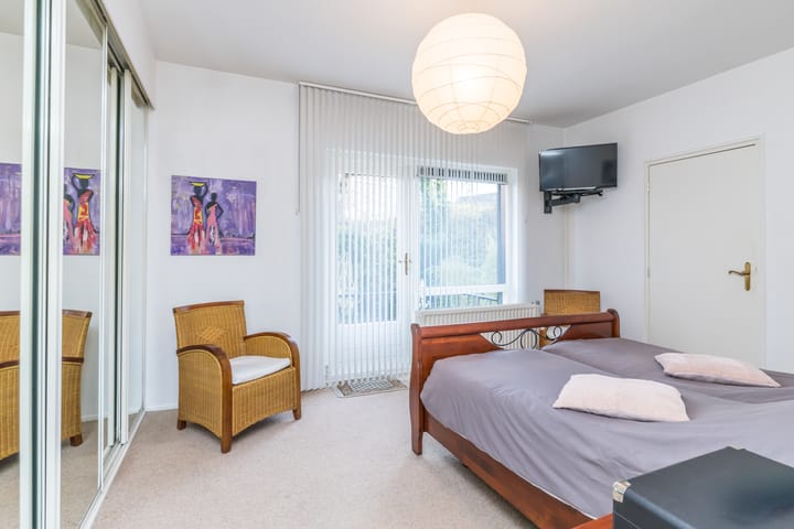 Foto 21 van Parallelweg 69