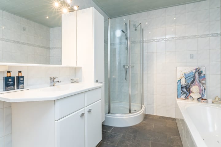 Foto 25 van Parallelweg 69