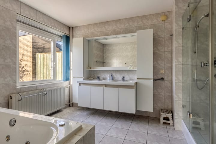 Photo 15 of Bizetlaan 13