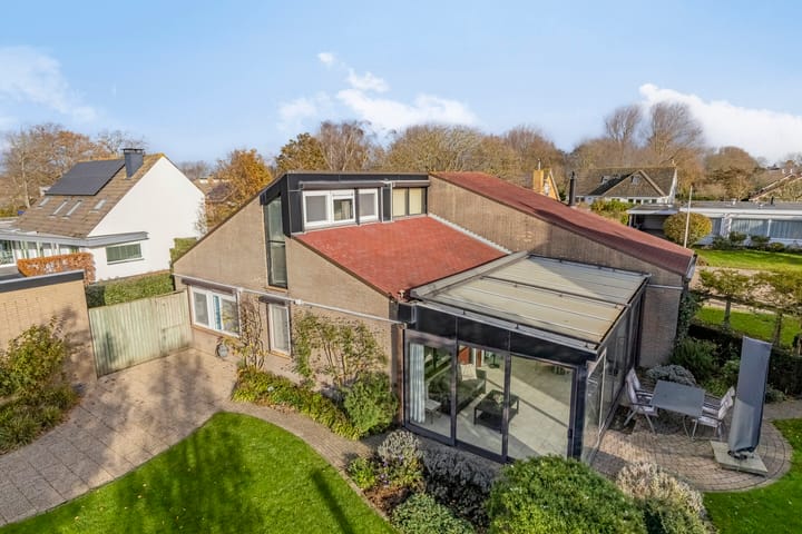 Photo 32 of Bizetlaan 13