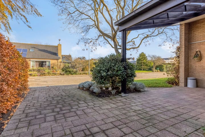 Photo 35 of Bizetlaan 13