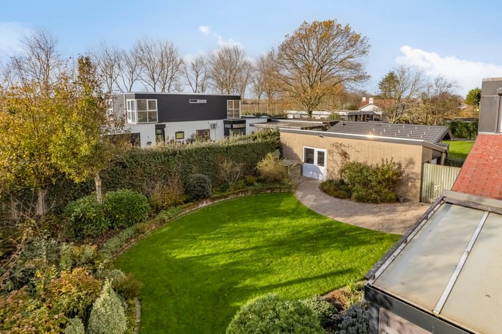 Photo 31 of Bizetlaan 13