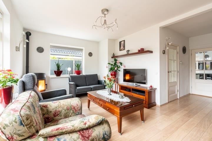 Photo 7 of Hoornbloem 54