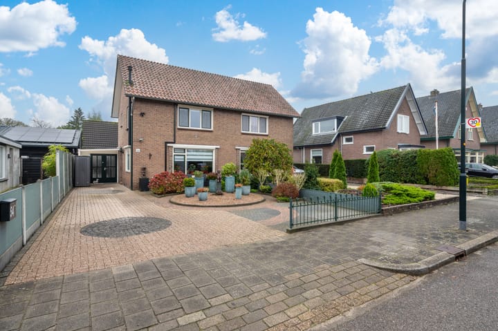 Photo 32 of Hoornbloem 54