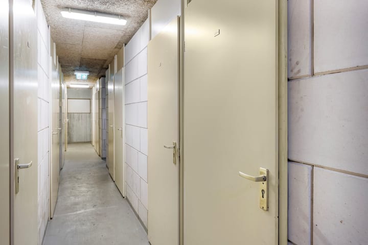 Foto 21 van Strevelsweg 729