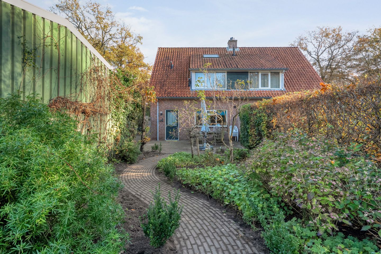 View photo 2 of Pompstationweg 83-87