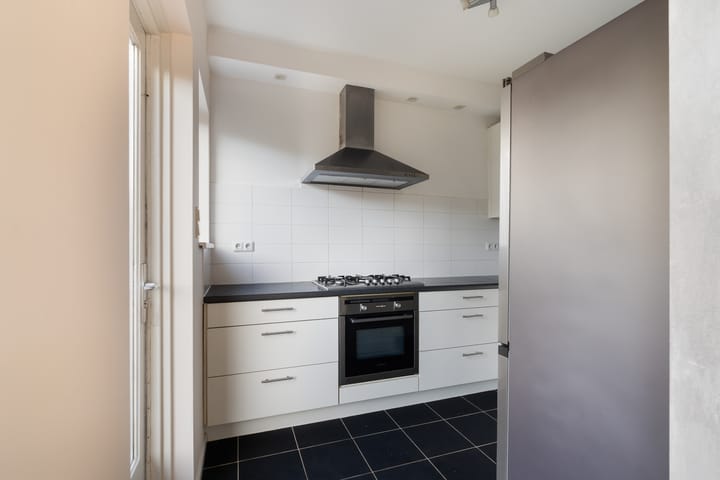 Foto 11 van Middelweg 57