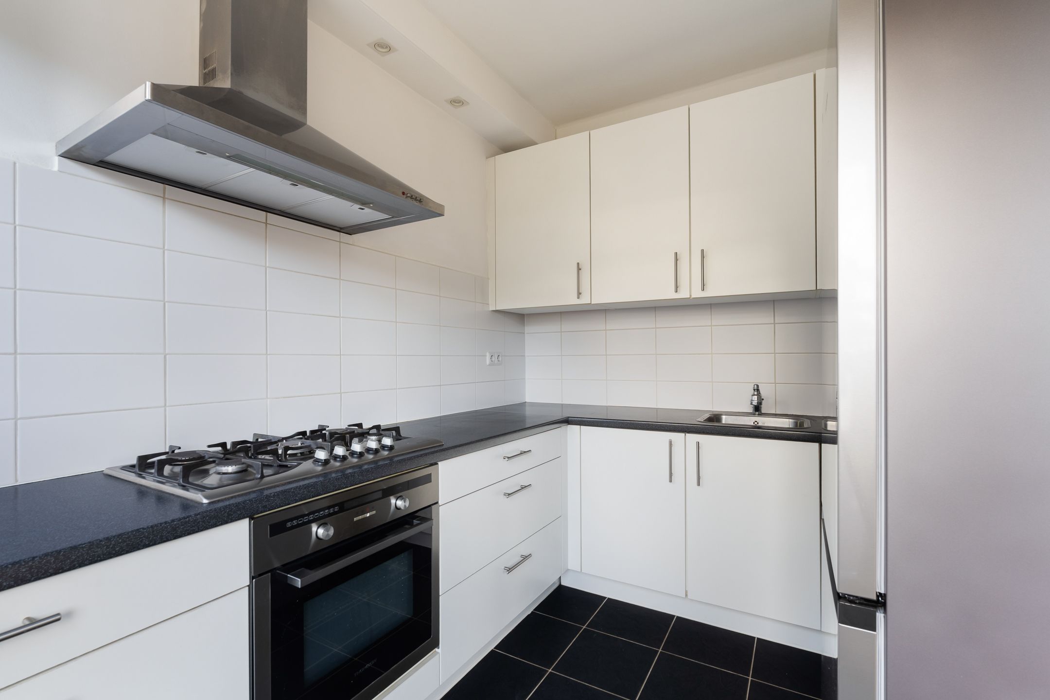 Foto 12 van Middelweg 57