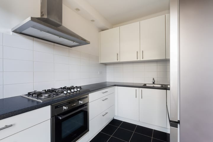 Foto 12 van Middelweg 57