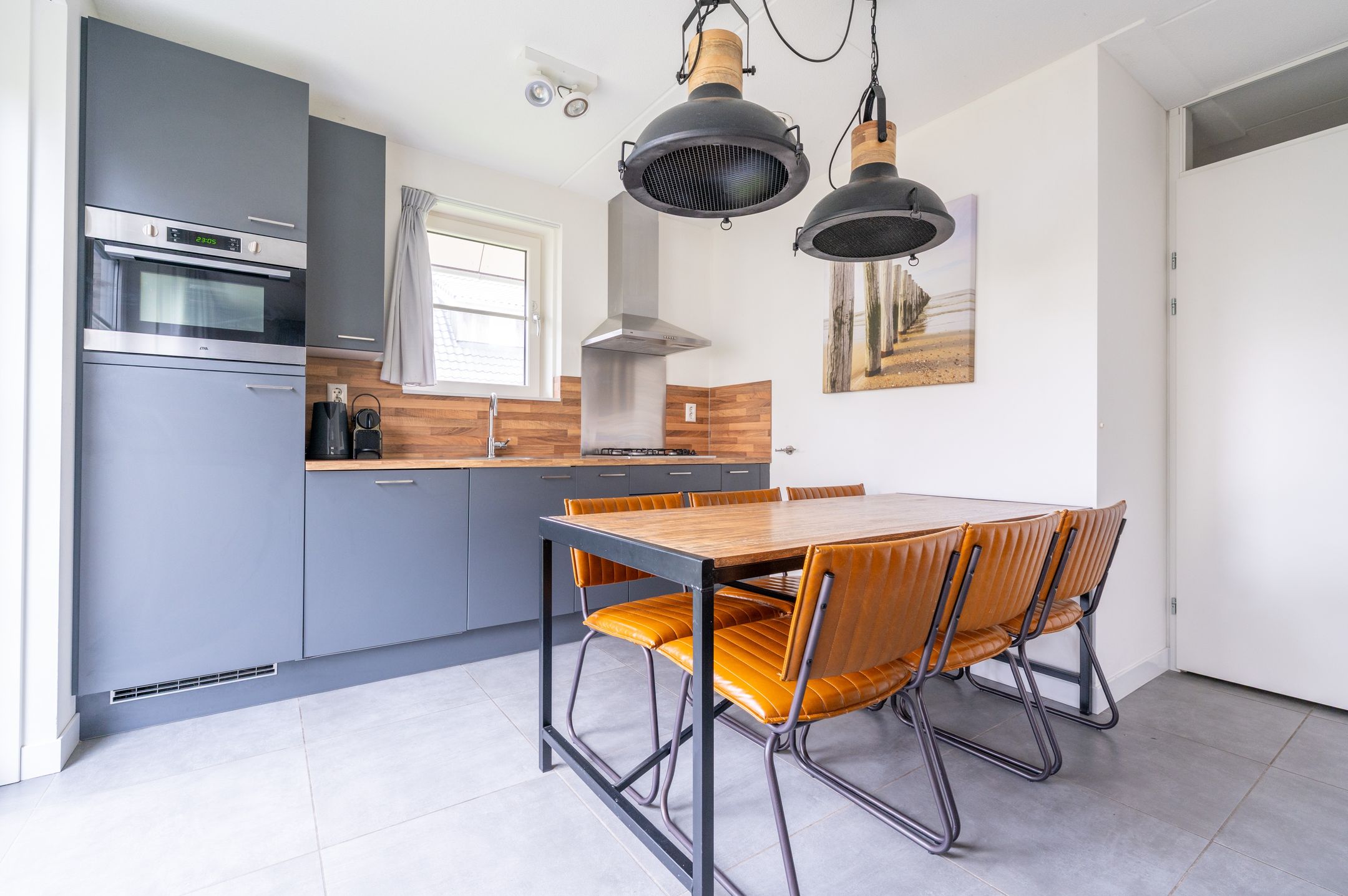 Foto 12 van Zeedijk 24-126