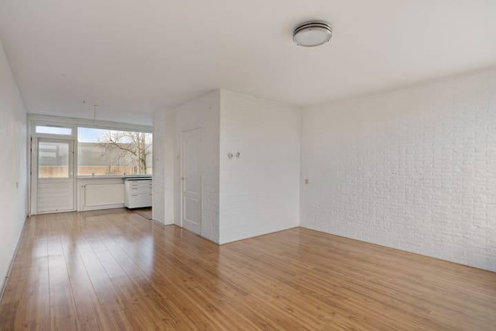 Foto 8 van Leliestraat 130