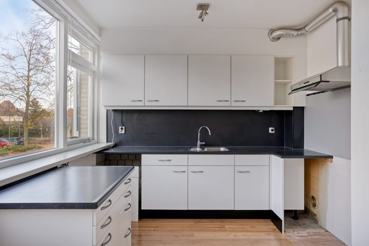 Foto 11 van Leliestraat 130