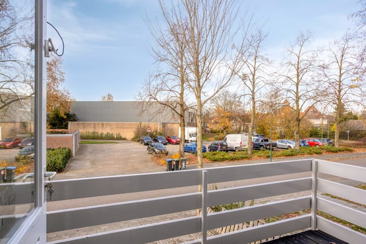 Foto 13 van Leliestraat 130