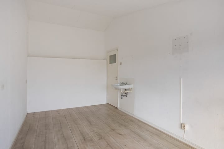 Foto 20 van Leliestraat 130