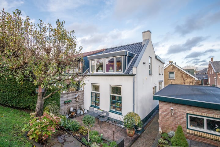 Foto 2 van Middelland 2