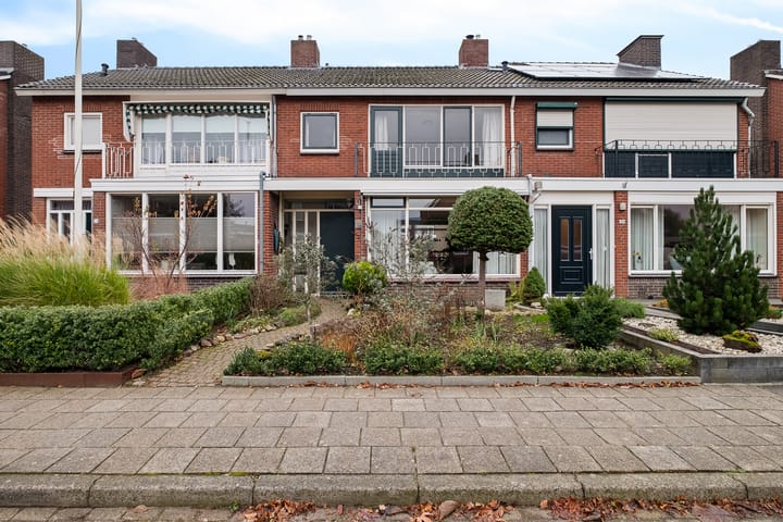 Photo 4 of Spoelsterstraat 32