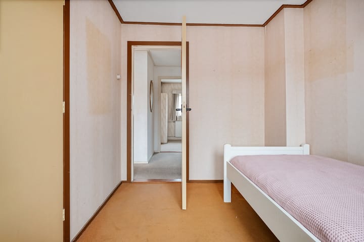 Photo 25 of Spoelsterstraat 32