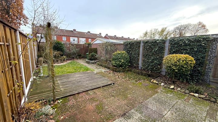 Photo 34 of Spoelsterstraat 32