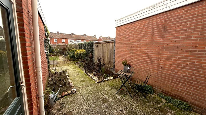 Photo 35 of Spoelsterstraat 32