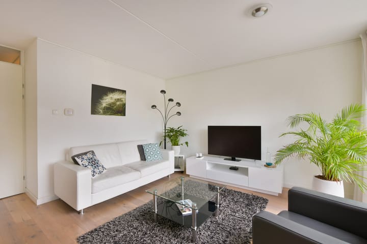 Photo 5 of Sint Laurentiusstraat 6