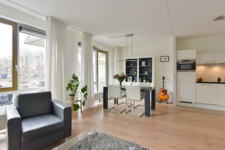 Photo 7 of Sint Laurentiusstraat 6