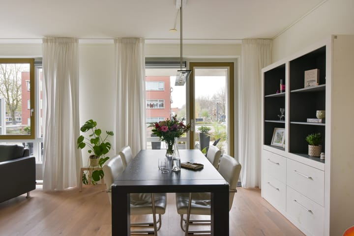 Photo 10 of Sint Laurentiusstraat 6