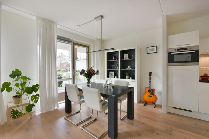 Photo 11 of Sint Laurentiusstraat 6