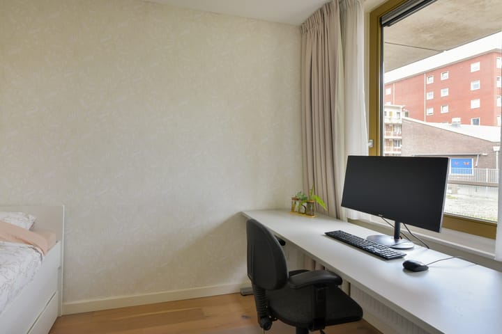 Photo 18 of Sint Laurentiusstraat 6