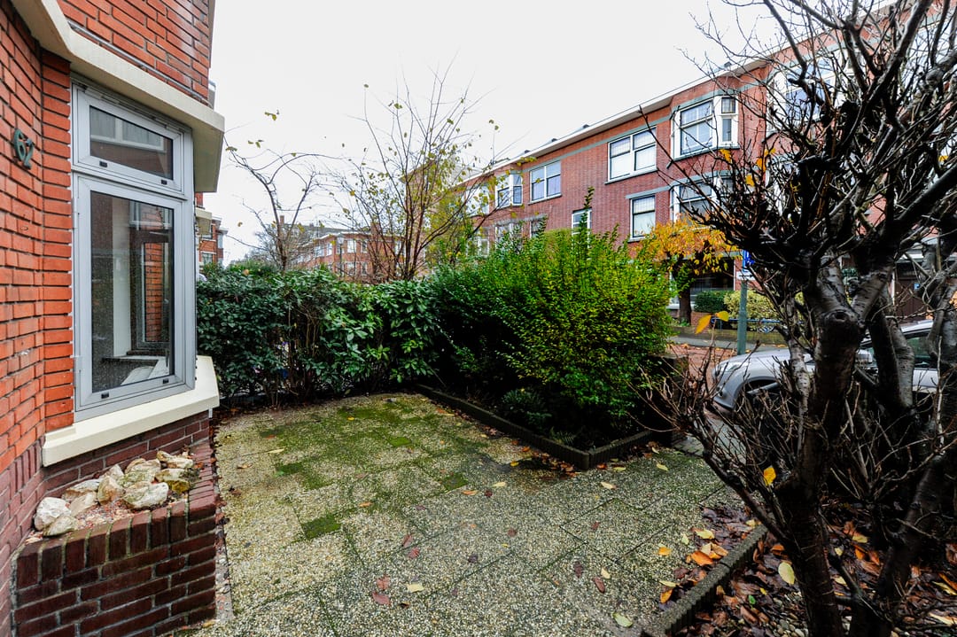 Photo 2 of Amandelstraat 62