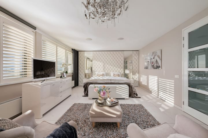 Foto 20 van Corsicalaan 213