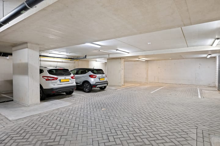 Foto 43 van Corsicalaan 213