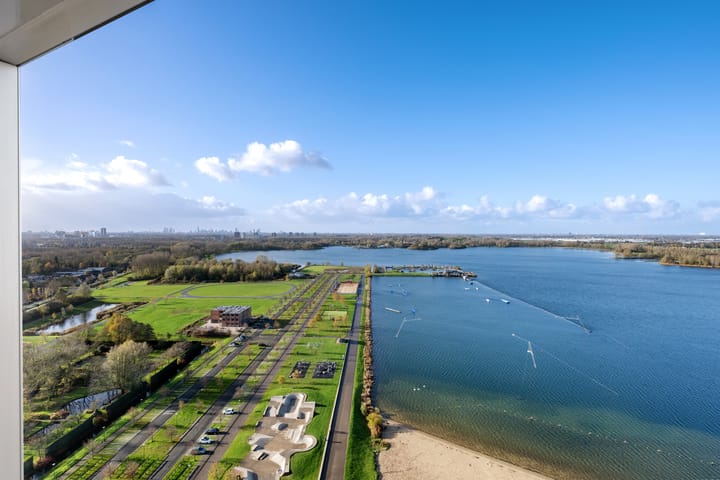 Foto 44 van Corsicalaan 213