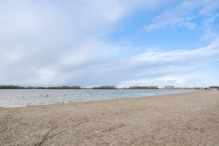 Foto 51 van Corsicalaan 213