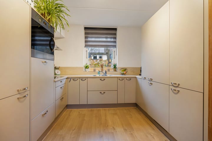 Photo 8 of Oliver Hardystraat 12