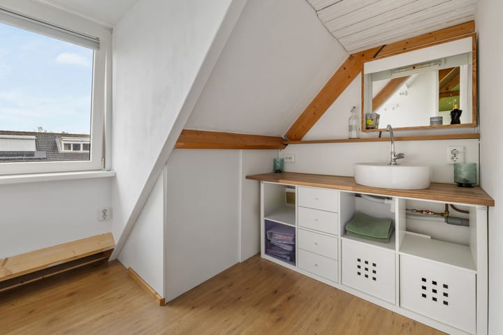 Photo 22 of Oliver Hardystraat 12